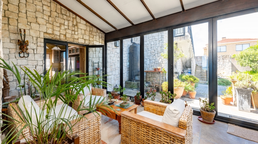 5 Bedroom Property for Sale in Agulhas Western Cape